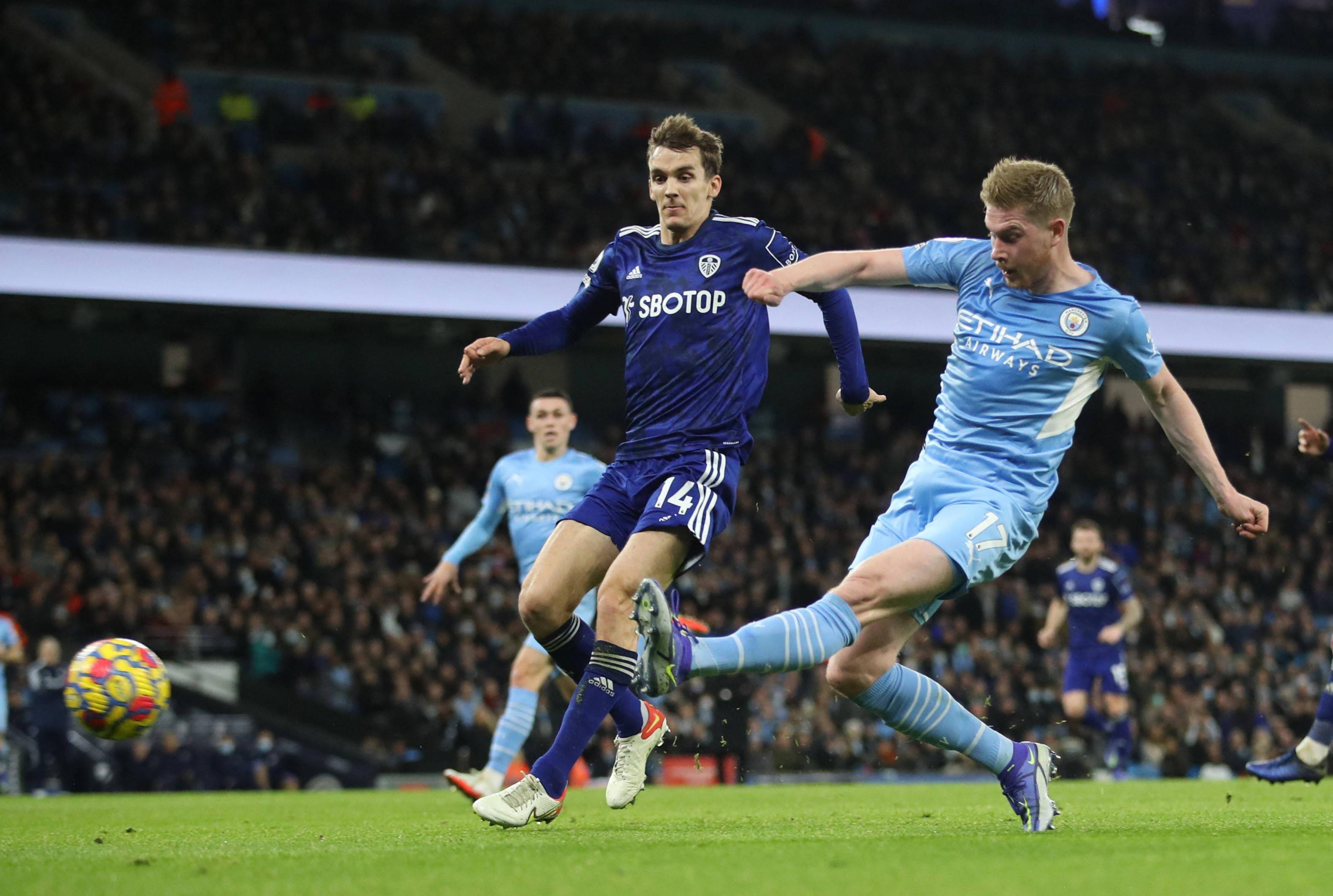 大利中场新 大利中场新