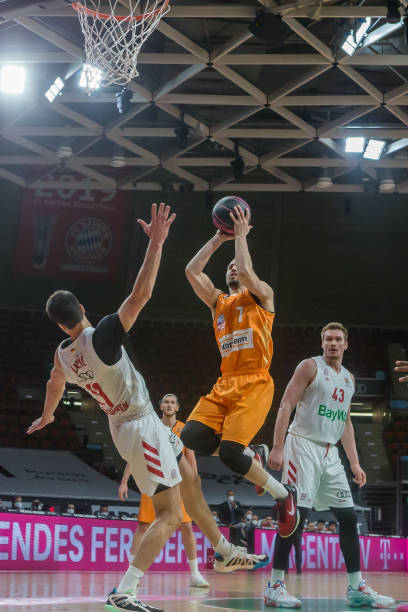 更因球队核 更因球队核